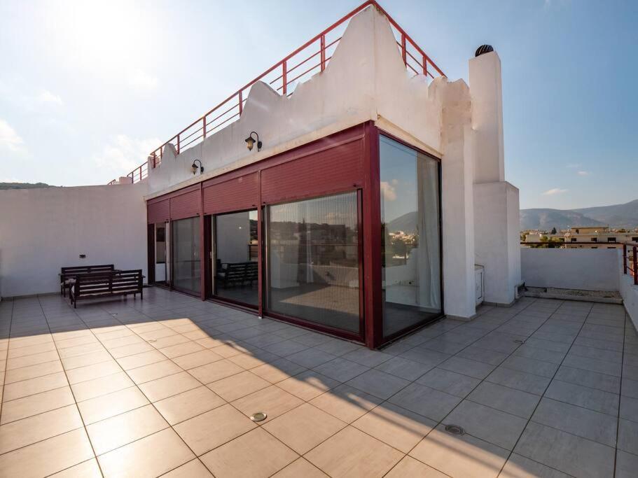 קורופיון Luxury View Apartment 10Min From Athens Airport מראה חיצוני תמונה
