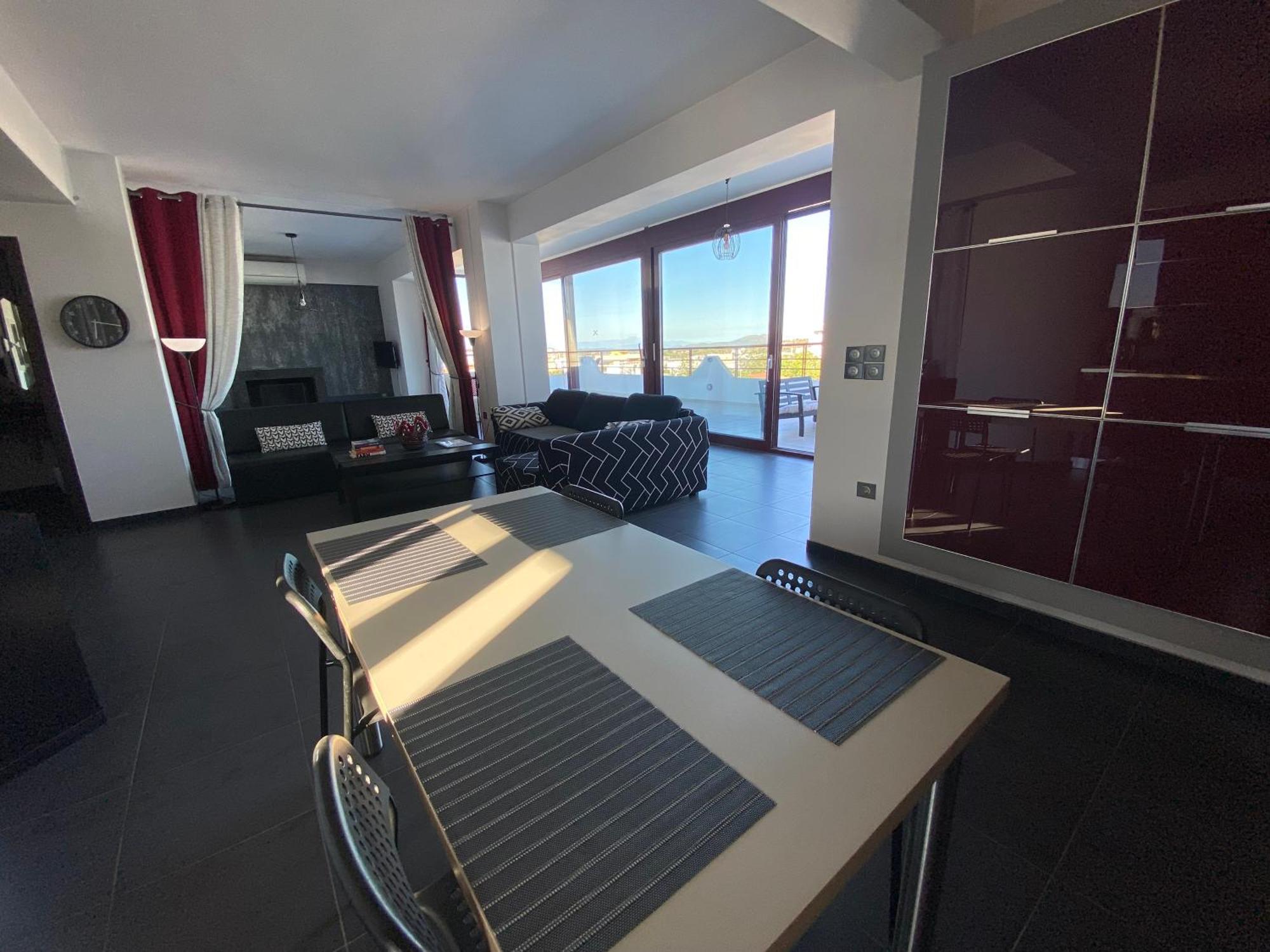 קורופיון Luxury View Apartment 10Min From Athens Airport מראה חיצוני תמונה
